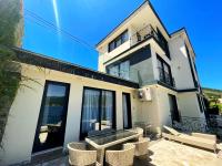 Beachfront villa Pearl of Adria - Ferienwohnung Krasići