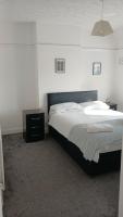 Zoran home 3 - Bed and Breakfast Leicester