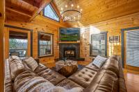 Smoky Summer Escape 3BR Cabin 15 min to Dollywood Hot tub wifi grill deck - Ferienwohnung Sevierville