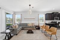 7BR Home w Private Pool at Solara Resort - Bed and Breakfast Kissimmee