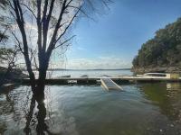 Blessing by the Lake - Lakeside Cabin-Hot Tub Wifi - Chambres d'hôtes Scottsville