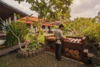 Uluwatu Surf Ranch - Ocean View Hacienda - B&B Uluwatu