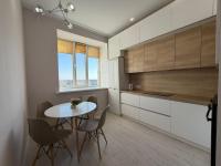 A cozy apartment is available for rent by the day - Chambres d'hôtes Pavlodar