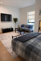Luxury Hollywood Blvd Studio With Parking - Bed and Breakfast Los Angeles