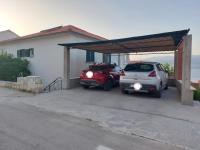 Spacious apartment Ita - near beach (terrace, sea view) - B&B Postira