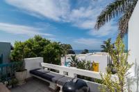 Santorini Beachfront Apartment - B&B Ballito