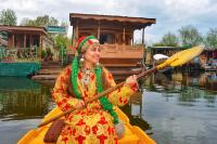 Raja's Palace Houseboat - Kashmir - Chambres d’hôtes Srinagar