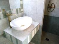 Chambre Double ou Lits Jumeaux avec Douche