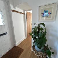 Albion Cottage central Falmouth with parking and 10 minutes to the beach - Chambres d'hôtes Falmouth