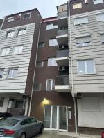 Aleksej Place Modern Apartment Near Center with Parking and Garden - Chambres d'hôtes Skopje