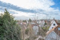 Calm, Light-Filled Apartment with Private Balcony - B&B Knokke-Heist