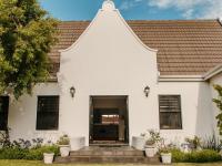 Cosy Cape Dutch by the sea - Bed and Breakfast Hermanus