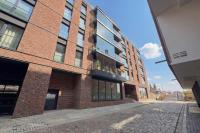 Ekskluzywny Apartament Blisko Centrum z Balkonem i Parkingiem by Renters Prestige - Chambres d'hôtes Poznan