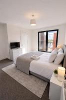 Luxury 2BR Heathrow Escape Free Parking - B&B Colnbrook