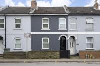 Stylish 2-Bed Home Close to Cheltenham Town Centre - B&B Cheltenham
