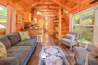 Ani Cabin Tiny Home Bordered By National Forest - Chambres d'hôtes Chattanooga