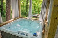 Stefan Cabin Nature-nested Tiny Home Hot Tub - Chambres d’hôtes Chattanooga