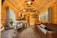 Jake Cabin Luxury Hot Tub Cabin Near Downtown - Bed and Breakfast Chattanooga