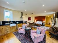 Black Isle Bar Apartment - Chambres d'hôtes Fort William