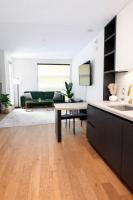 Luxury Hollywood Blvd Studio With Parking - Bed and Breakfast Los Angeles