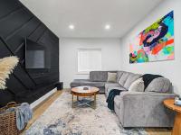 Spacious 3BR PetFriendly Retreat Near DT Cleveland - B&B Cleveland