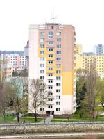 Sky View Apartmán 10 patro - Chambres d’hôtes Břeclav