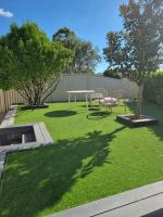 Spacious 2BR Granny w Garden near Stanhope Leisure - Chambres d’hôtes Glenwood