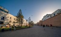 Stylish Essaouira Medina Triplex with Terrace - Bed and Breakfast Essaouira
