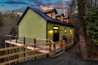 Luxury Modern Couples Retreat, Hot Tub with Views - B&B Sevierville