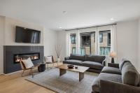 Elegant Townhome Rooftop Hot Tub & Fireplace - Chambres d'hôtes Nashville