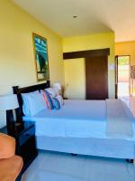 Mom & Ibe Guest Inn - B&B Port Edward