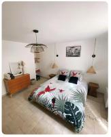 Gîte de charme au pied du Château de Brissac - B&B Brissac