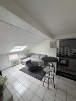 T3 duplex Cosy Centre-ville Longjumeau Proche RER TGV Orly - B&B Longjumeau
