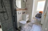 Przytulny apartament, 200m od morza, Gdynia Orłowo - B&B Gdynia