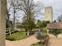 Manoir Tour Carree - Bed and Breakfast Loudun
