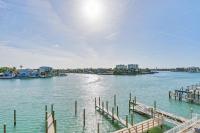 Oceana 301 East - Bed and Breakfast St. Pete Beach