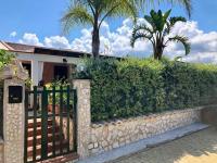 Steps from the Sea, Minutes from Cefalù - B&B Campofelice di Roccella
