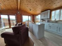 Meadow View - Luxury Lodge Escape - Bed and Breakfast Ilfracombe