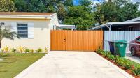 Private Studio Near Hard Rock Quiet stay - Bed and Breakfast Opa-locka