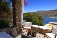 Hidesign Athens Traditional Stone House in Kea's Port - Chambres d'hôtes Korissía