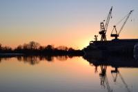 Außergewöhnliches Hausboot inmitten der Natur - B&B Wewelsfleth