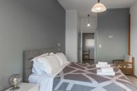 Doppelzimmer mit Balkon und Meerblick