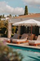 Stylish villa with sea view - B&B Peyia