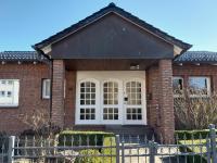 Haus Gotzbert I Wohnung UG I Nähe Klinikum I 40qm I 2 Zimmer I Küche I Bad I Garten I Terrasse - Chambres d'hôtes Bad Hersfeld