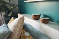 House - Sleeps 6 - Private Garden & Parking - B&B Wokingham