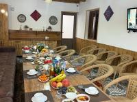 Hayat guesthouse nuratau mountain - B&B Uxum