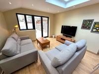 Spacious 5BDR Home in Walthamstow Village - B&B London