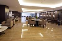 The Brick and Wood Suite Industrial Haven in Makati - Chambres d’hôtes Manille