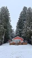 Brand-new, lakeside cabin, 1 hour from Seattle - B&B Black Diamond