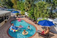 Luxury Tampa Home Heated pool and Game Room - B&B Tampa